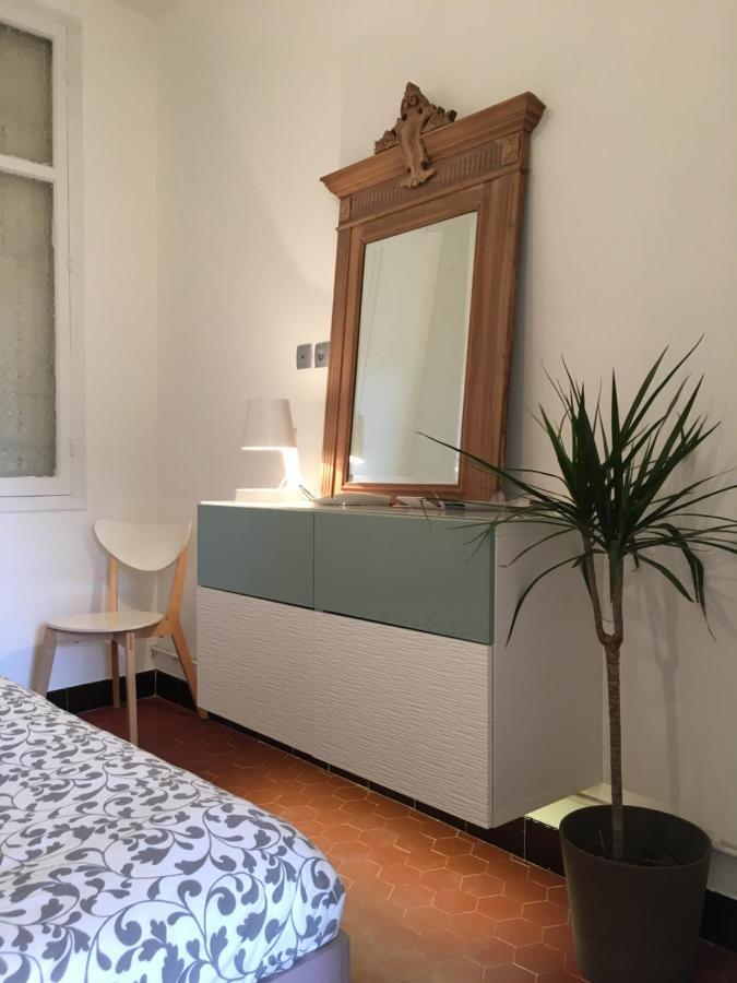 Your Home In Marseille*** Marselha Quarto foto